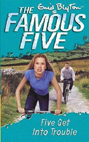 Famous Five 8 - Five Get Into Trouble -  Enid Blyton - 9780340894613