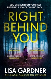 Right Behind You - 9781472220363